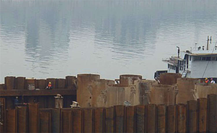 1000mm鋼立柱，2820螺旋管，大口徑鋼板卷管，1624mm螺旋焊管