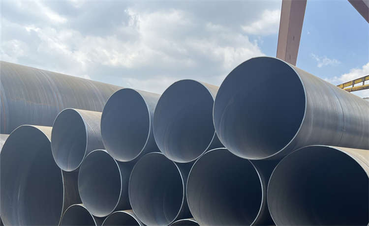 1850 Q235B螺旋鋼管，賀州426-6mm螺旋管，內(nèi)徑1300mm螺旋管，鋼材場螺旋管多少錢一米