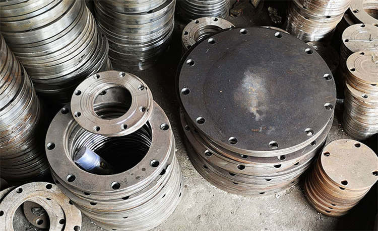 3420 724mm螺旋鋼管，清遠711mm螺旋焊管，dn1000mm螺旋鋼管，鋼材場打樁螺旋鋼管